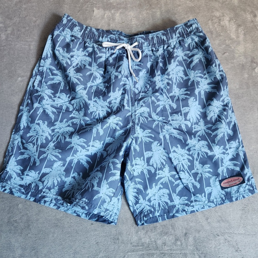 Vineyard Vines Men's Blue Palm Tree Print Swim Trunk Chappy Shorts MMedium